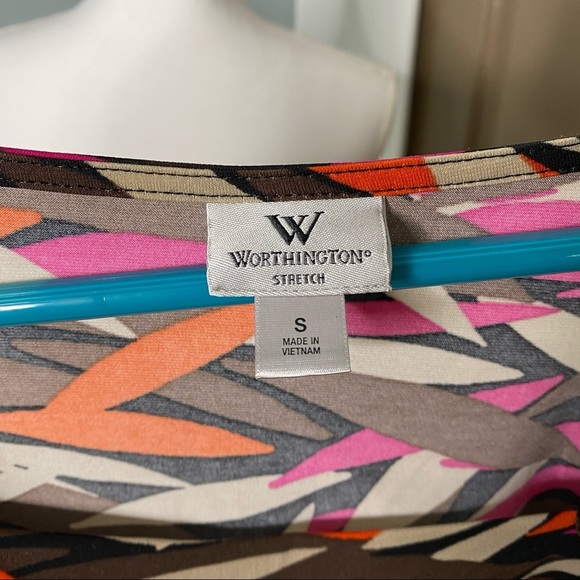 Short sleeve colorful blouse with square neckline - Picture 3 of 7